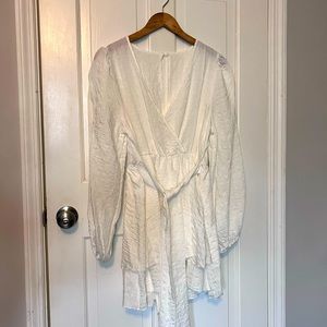 Ruffle Hem White Linen v-Neck Romper